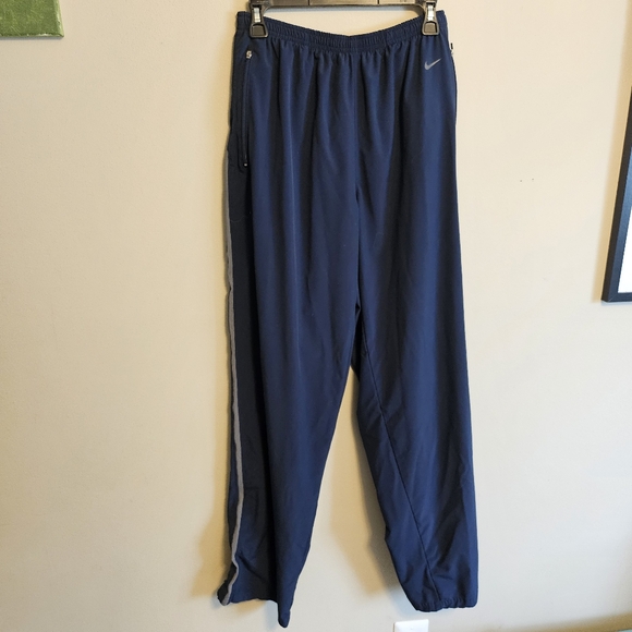NikeFit Navy Blue Track Pants with Zip Pockets Large - Picture 1 of 8